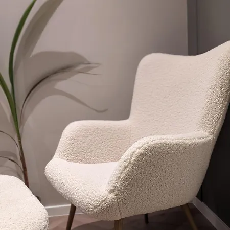 דירה Mere Apartment - Private Yard, Sauna And Pet Friendly *