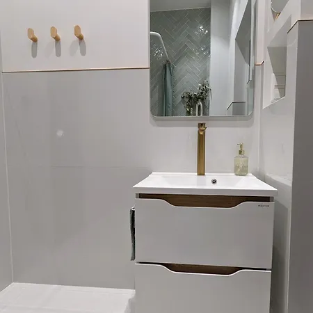 Mere Apartment - Private Yard, Sauna And Pet Friendly 公寓 *