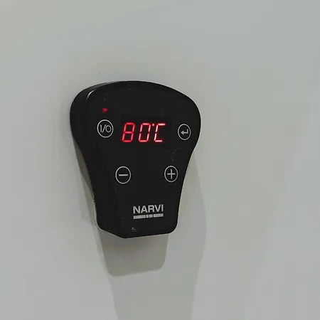 Mere Apartment - Private Yard, Sauna And Pet Friendly 派尔努