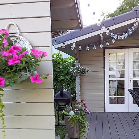 Apartment Mere - Private Yard, Sauna And Pet Friendly Parnu