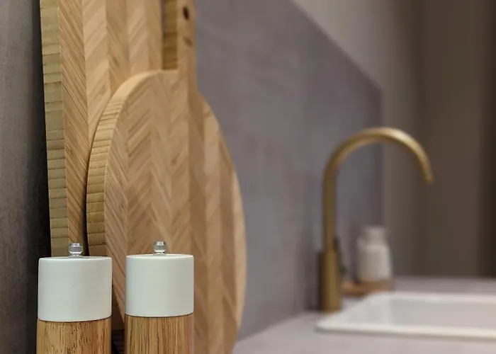 Mere - Private Yard, Sauna And Pet Friendly Apartment Parnu