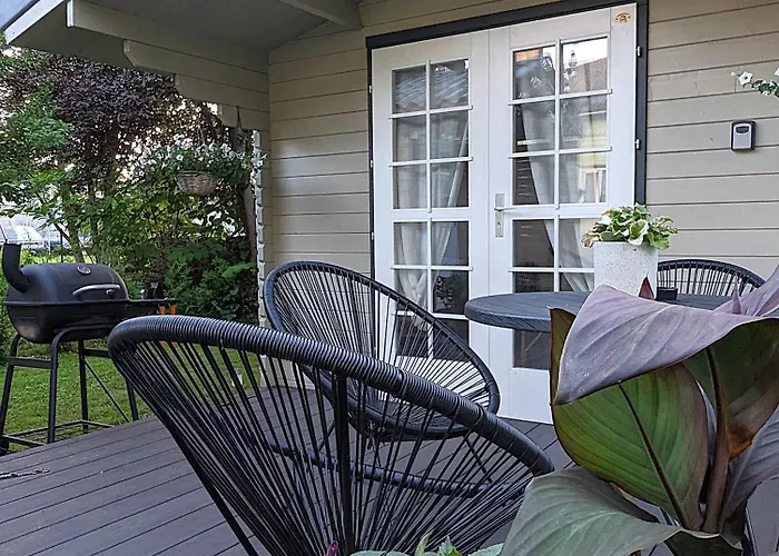 Mere - Private Yard, Sauna And Pet Friendly * Parnu